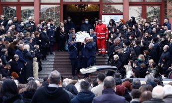 Στις 3.500 ευρώ η δημόσια δαπάνη για την κηδεία κάθε θύματος της τραγωδίας των Τεμπών!
