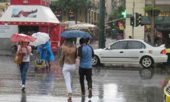 Ηλίας Προβόπουλος: Η Αθήνα τα χάνει με τη βροχή