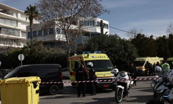 Γλυφάδα: Αυτοκτόνησε ο ένοπλος! 