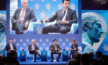 Βασίλης Αποστολόπουλος στο Delphi Economic Forum: Το υβριδικό μοντέλο του Ιατρικού έγινε 40 χρονών! (βίντεο)