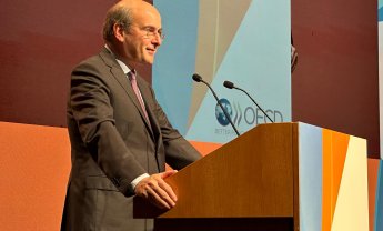 Κωστής Χατζηδάκης: Έχουμε περισσότερα έσοδα με χαμηλότερους φόρους!