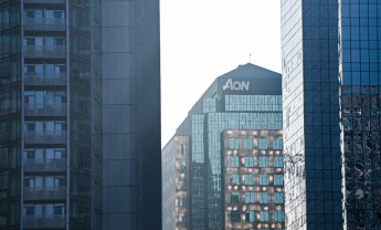 Greg Case (CEO Aon): Αυξάνεται η ανάγκη για (αντ)ασφάλιση σε μακροοικονομικό επίπεδο