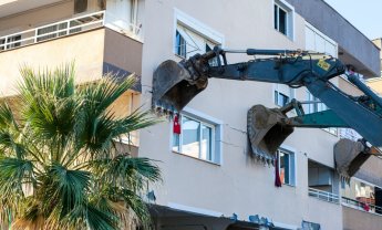 Η επικίνδυνη ψευδαίσθηση ότι θα αποζημιωθείτε πλήρως από το κράτος αν πάθει ζημιές το σπίτι σας σ’ ένα σεισμό!