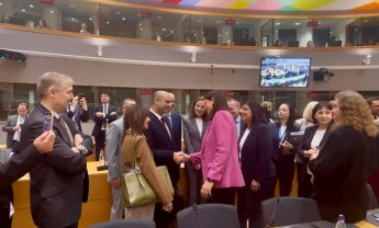 Ευρωπαϊκή Επιτροπή προς Ν. Κεραμέως: Η Ελλάδα, έμπνευση για την υπόλοιπη Ευρώπη - Διθυραμβική η υποδοχή της ιστορικής Κοινωνικής Συμφωνίας για τις Συλλογικές Συμβάσεις Εργασίας