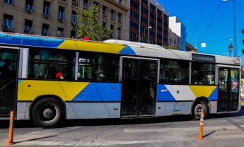 Παράσυρση πεζού από αστικό λεωφορείο στον Πειραιά