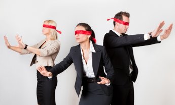 Ανασφάλεια, Αντίδραση, Ανάπτυξη 