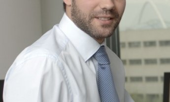 International Life: Νέα, χαμηλού ασφαλίστρου προγράμματα υγείας και προσωπικού ατυχήματος 