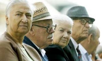 Πώς θα πληρωθούν οι συνταξιούχοι που δεν έχουν Α.Μ.Κ.Α. και Α.Φ.Μ.;