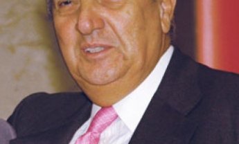 Τι δήλωσαν κύκλοι του επιχειρηματία Δημήτρη Κοντομηνά