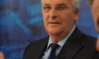 Μηνυτήρια αναφορά κατά Θ. Παπανικήτα από ΕΘΝΙΚΗ ασφαλιστική για αναφορές του σε εκδήλωση του ΣΕΜΑ.