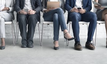 Γιατί οι εργοδότες δεν μπορούν να βρουν το κατάλληλο προσωπικό παρά τα υψηλά ποσοστά ανεργίας;