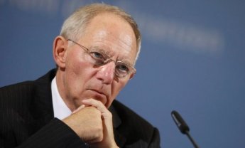 Βοήθεια στις ασφαλιστικές υπόσχεται ο Σόιμπλε!