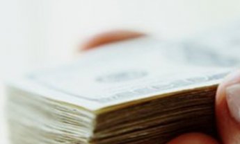 Αύξηση του ΦΠΑ από 11% στο 13% υποδεικνύει η Τρόϊκα