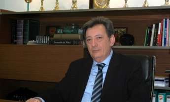 Ο Ανδρέας Βαλυράκης απαντάει για όλα και καταγγέλλει