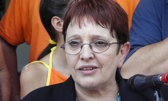 Αλέκα Παπαρήγα :Ο λαός δεν εγκρίνει το Μνημόνιο 