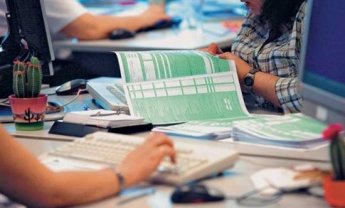 Φορολογικές δηλώσεις: Ποιοι μισθωτοί και ποιοι συνταξιούχοι δεν θα υποβάλουν φορολογική δήλωση