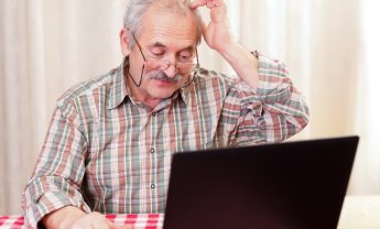 ΟΑΕΕ: Ποια είναι τα κριτήρια χορήγησης του ΕΚΑΣ;