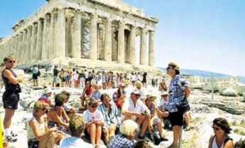 Γιατρός στην Ακρόπολη για τους επισκέπτες