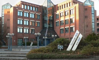 Hannover Re: Πουλάει μετοχές για να πληρώσει αποζημιώσεις