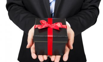 Φιλανθρωπικό έργο αντί διώξεων σε 3 ασφαλιστικές