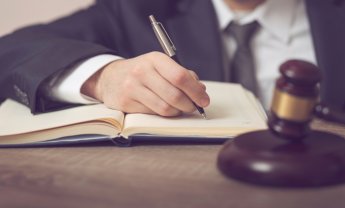 “Γνωστοί” ασφαλιστές εισέπραξαν ασφάλιστρα που δεν απέδωσαν και καταδικάστηκαν για υπεξαίρεση (αποφάσεις 2017)!