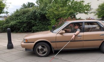 Στοιχεία σοκ για επιδόματα-μαϊμού. Τυφλοί με άδεια οδήγησης