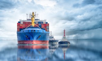 EY: Πώς θα γίνει η Ελλάδα διεθνές ναυτιλιακό κέντρο