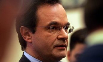 Διστακτικοί οι ξένοι στις προτροπές του Γ. Παπακωνσταντίνου