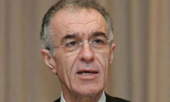 Ποιος είναι ο Βασίλης Ράπανος