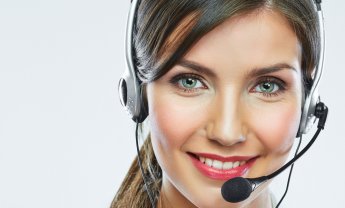 Ασυγχώρητη η κακή εξυπηρέτηση, απαραίτητη η εταιρική ιστοσελίδα για 7 στους 10 καταναλωτές