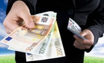 Oι ωραίοι έχουν …χρέη 　　