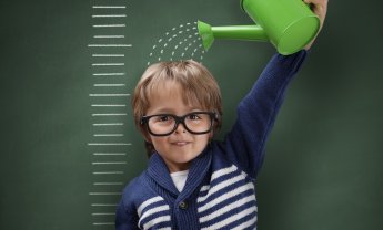 Κανένα παιδί δεν έμαθε κολύμπι σε σεμινάριο, γίνε αυτός από τον οποίο θα αγόραζες!