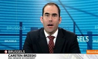 C. Brzeski της ING: Πρέπει να δοθούν περισσότερα χρήματα στην Ελλάδα