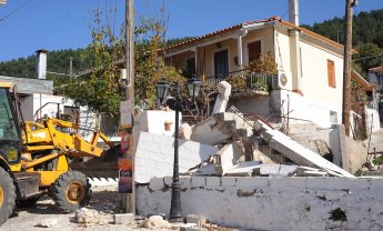 EAEE: Στα 2,8 εκατ. €. οι ζημιές από τους σεισμούς που έπληξαν τη Λευκάδα