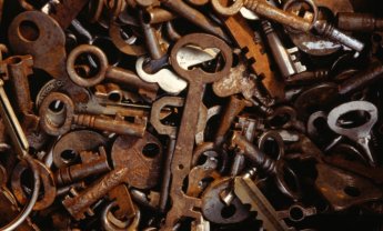 Πλήρωσαν ή δεν πλήρωσαν ασφάλιστρα οι πελάτες Ασπίς Πρόνοια και Commercial Value;