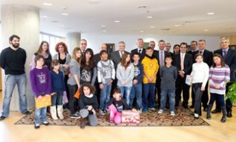 Εθνική Ασφαλιστική: Χορωδία των παιδικών χωριών SOS