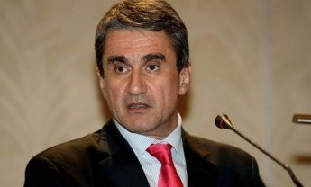 Ένα σχόλιο του κ. Ανδρέα Λοβέρδου, Επίκουρου Καθηγητού Συνταγματικού Δικαίου και νυν υπουργού Υγείας για το Ν.Δ. 400/70.