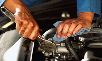 Κομπίνα 110 χιλιάδων από συνεργεία αυτοκινήτων ξεσκέπασε ασφαλιστική εταιρία