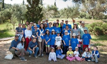 Alpha Bank : Καθάρισε το δάσος της  Καισαριανής  