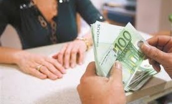 Ασφάλιστρα ζωής: καταργείται η έκπτωση από το φόρο