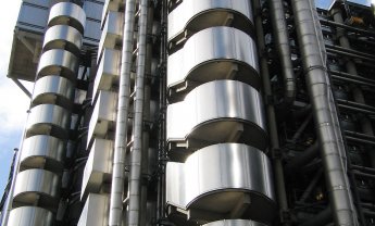 Lloyd's: Αμοιβή 1 εκ. ευρώ για τα κλεμμένα κοσμήματα στις Κάννες