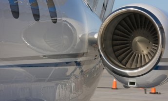 Πρωτότυπη μελέτη της ΕΑΕΕ για την ασφάλιση αεροσκαφών