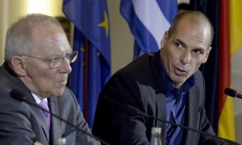 Bαρουφάκης: Παράταση της δανειακής σύμβασης. Όχι από Σόιμπλε