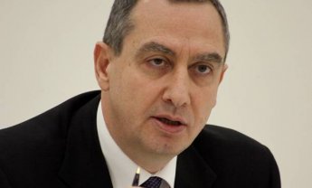 ΝΔ: Επικίνδυνος ο κ. Παπανδρέου, να φύγει