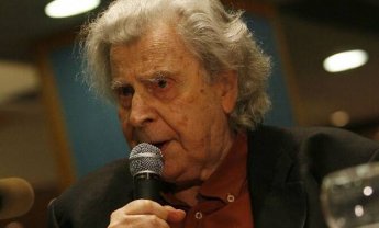 Kίνημα  πολιτών δημιουργεί ο  Μίκης Θεοδωράκης