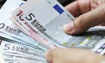 Δεν θα αυστηροποιηθούν για το 2015 τα εισοδηματικά όρια χορήγησης του ΕΚΑΣ