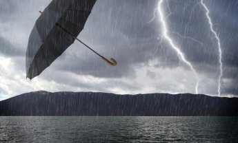 ΑΒΙ: Στα 1,1 δισ. οι αποζημιώσεις από τις πλημμύρες στη Βρετάνια