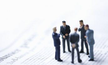 ΑΧΑ και ACE χτυπούν με τις προσφορές τους τις γενικές ασφάλειες της HSBC