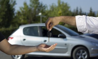 Κληρονομιά ένα αυτοκίνητο: Τι προβλέπουν τα συμβόλαια για τη διαδοχή της ασφαλιστικής κάλυψης;