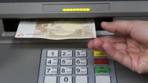 Επιστρεπτέα προκαταβολή: Από σήμερα η καταβολή των ποσών στις επιχειρήσεις